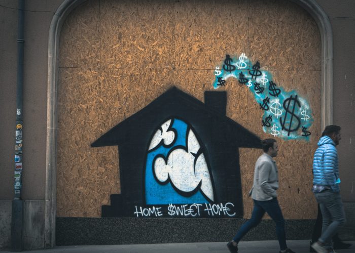 A grafitti critizicing the price of rental homes in Luxembourg.